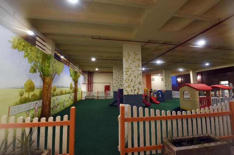 Orange Suites Hotel Manama Exterior foto